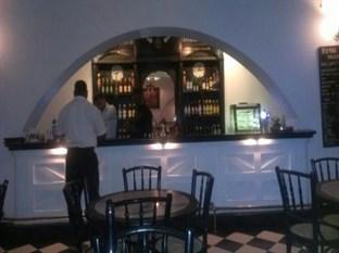 Royal Bar & 3*