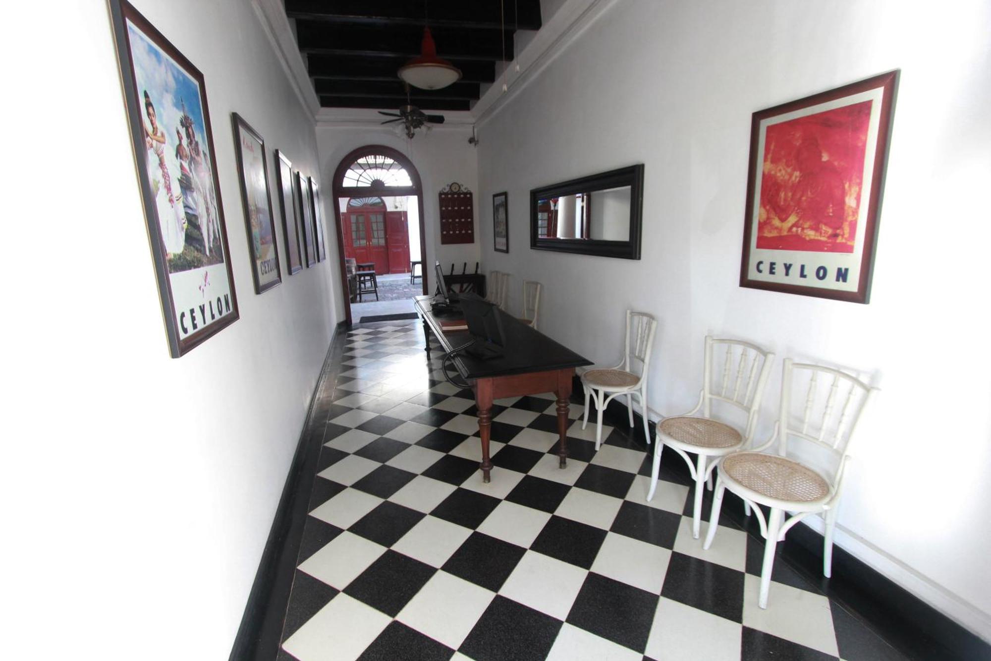 Royal Bar & Hotel Kandy